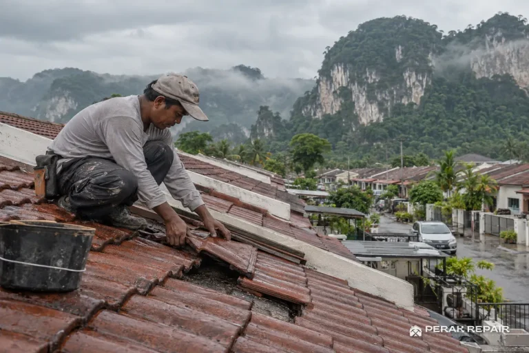 Tukang repair bumbung bocor rumah teres di Ipoh